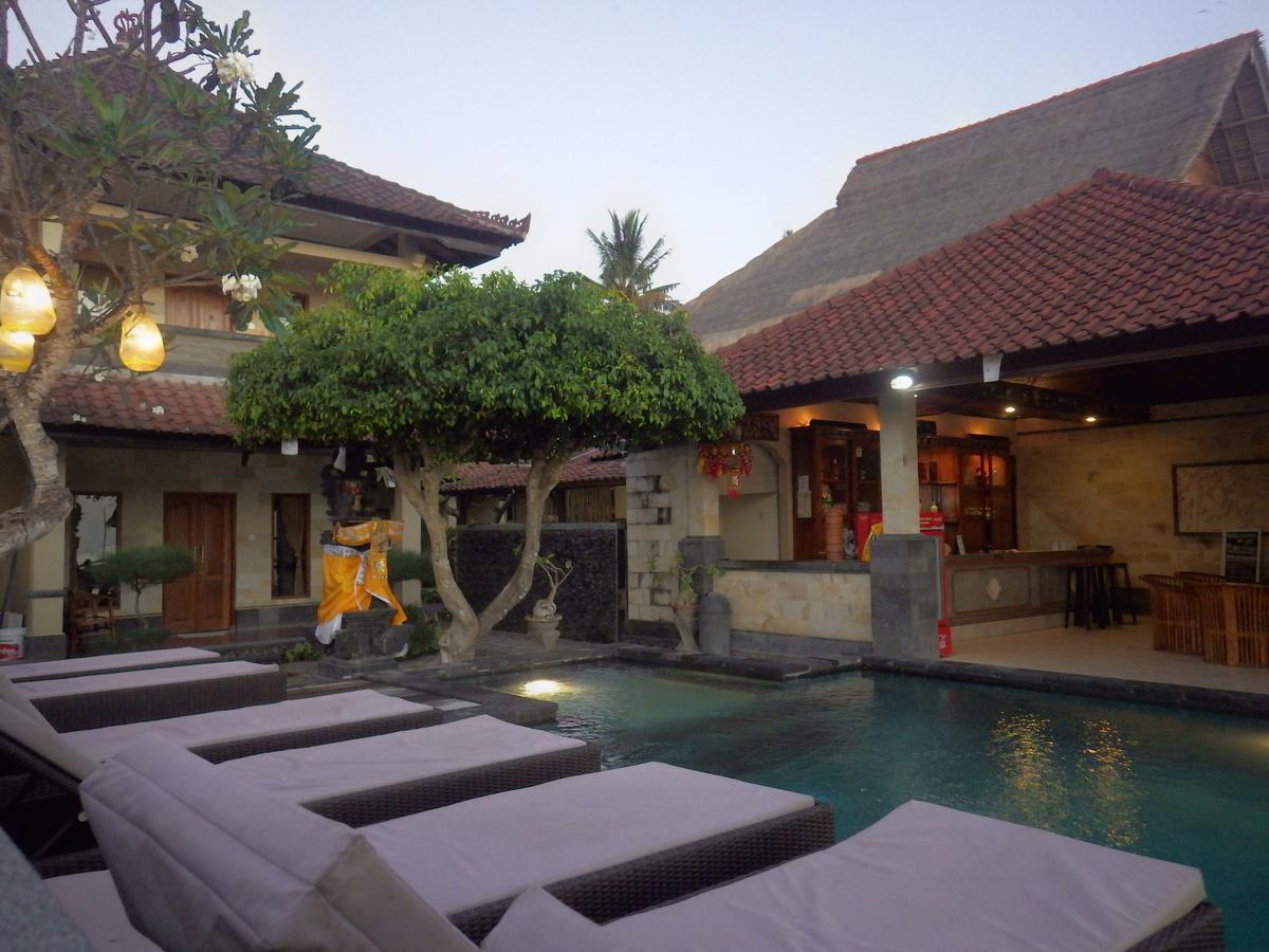 Puri Nusa Beach Hotel Lembongan Exterior foto