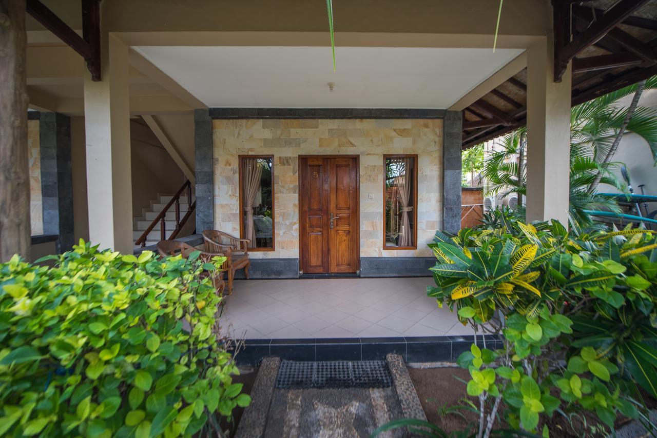 Puri Nusa Beach Hotel Lembongan Exterior foto